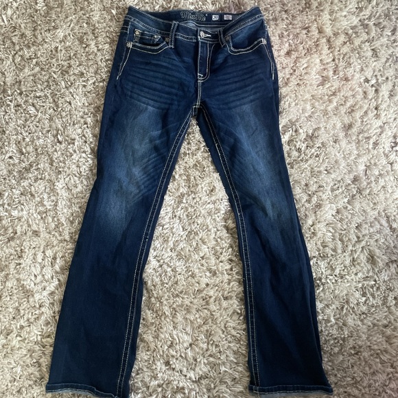 Low rise bootcut miss me jeans waist says 29 and inseamm says 34 - Picture 4 of 5